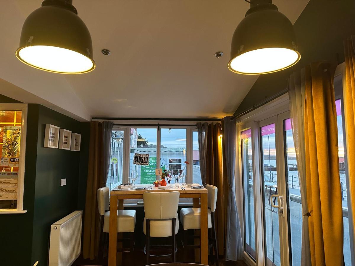 The Waterfront Boutique Hotel Стенлі Екстер'єр фото