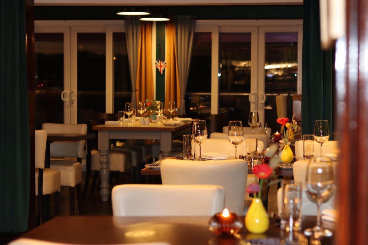 The Waterfront Boutique Hotel Стенлі Екстер'єр фото